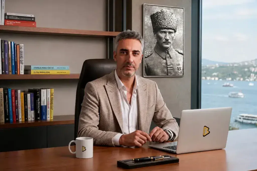 “Türkiye Sadece Marka Değil, Bilgi ve Düşünce de İhraç Etmeli”